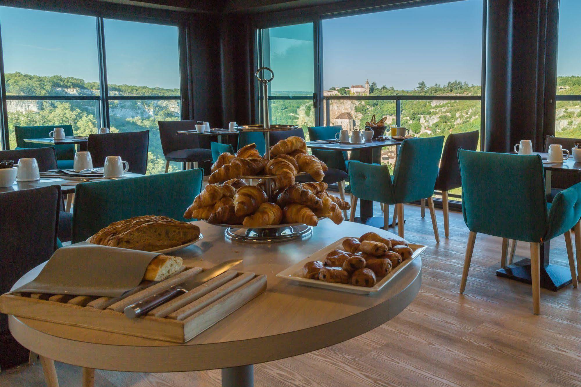 Logis Hotels - Le Belvedere - Hotel 2 Etoiles Et Restaurant Rocamadour Buitenkant foto